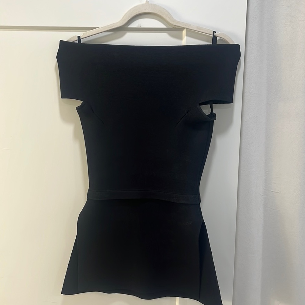 Scanlan Theodore off the shoulder top size 0